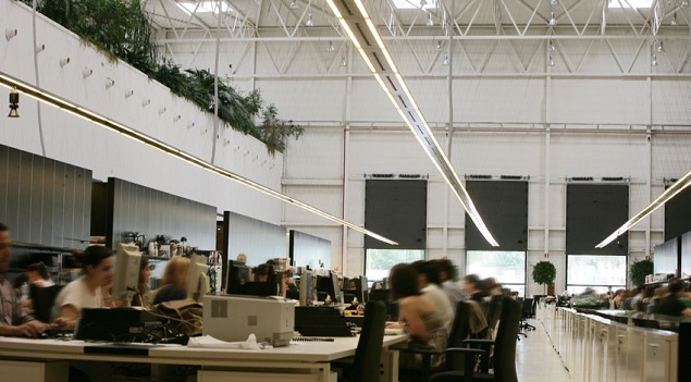 Mango bate a Zara y H&M en España y eleva un 20% sus ventas en el país en 2015 Mango bate a Zara y H&M en España y eleva un 20% sus ventas en el país en 2015